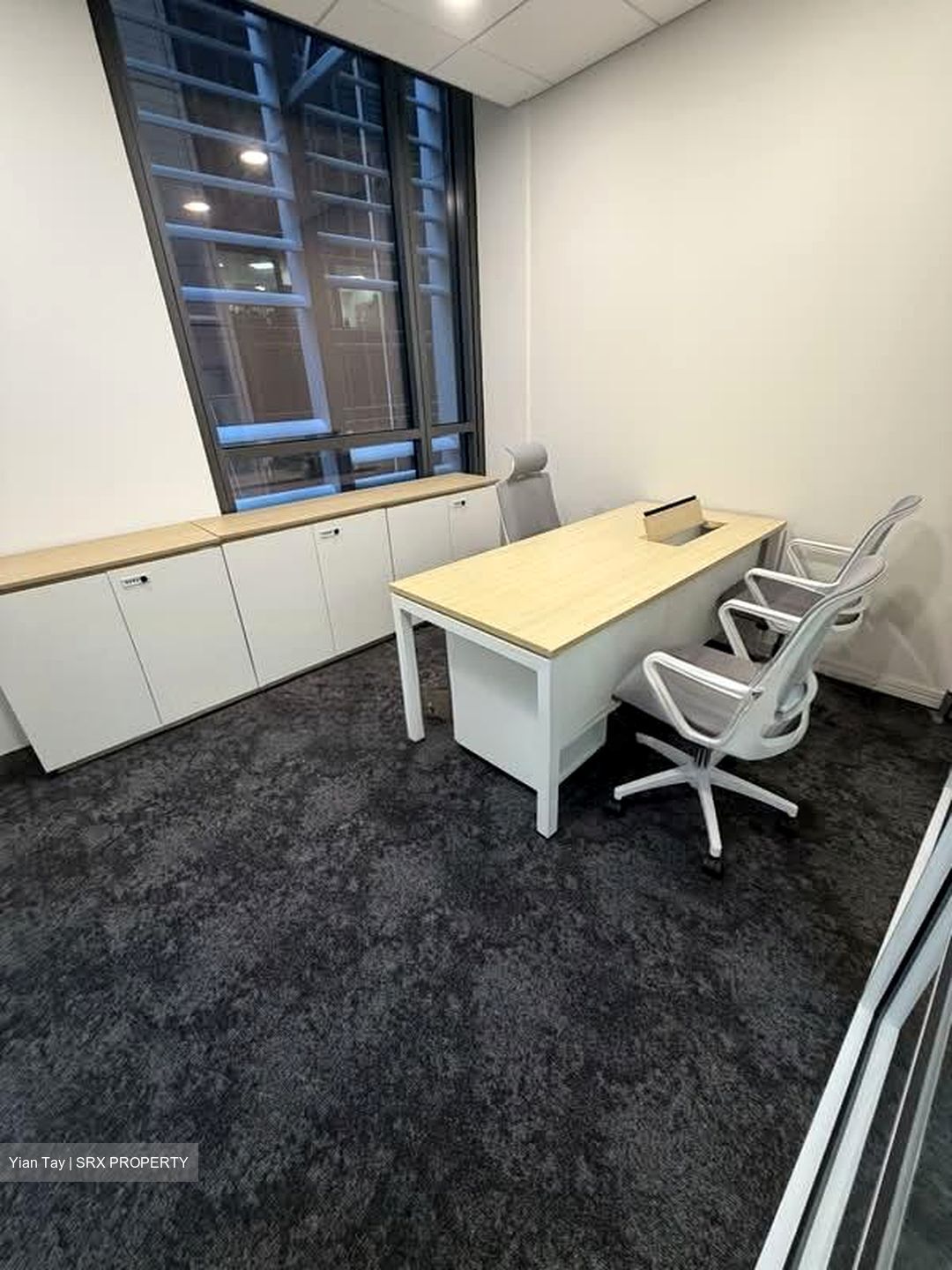 PLUS (D1), Office #559121561